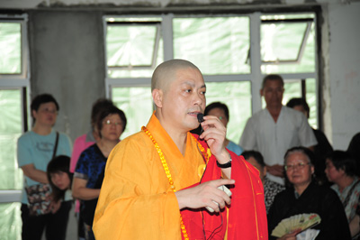http://old.buddhism.org.hk/upload/editorfiles/2009.6.22_6.4.31_4321.JPG
