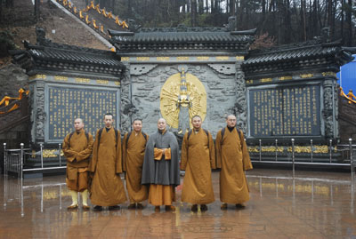 http://old.buddhism.org.hk/upload/editorfiles/2009.1.1_0.21.48_2028.JPG