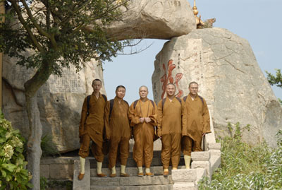 http://old.buddhism.org.hk/upload/editorfiles/2008.12.31_20.23.24_9084.JPG