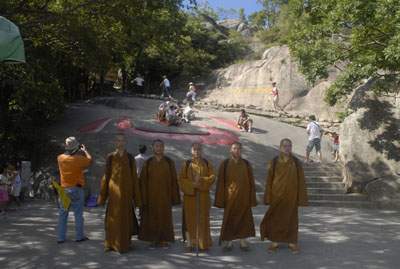 http://old.buddhism.org.hk/upload/editorfiles/2009.1.1_17.20.29_8652.JPG