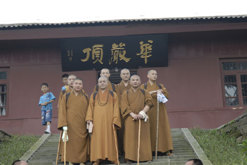 http://old.buddhism.org.hk/upload/editorfiles/2008.12.31_22.28.3_1293.JPG