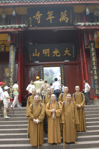http://old.buddhism.org.hk/upload/editorfiles/2008.12.31_22.27.12_4681.JPG
