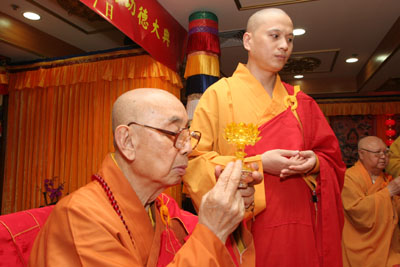 http://www.buddhism.org.hk/upload/editorfiles/2009.2.10_23.1.21_9889.jpg