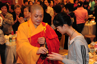 http://old.buddhism.org.hk/upload/editorfiles/2010.8.19_16.53.48_3293.JPG