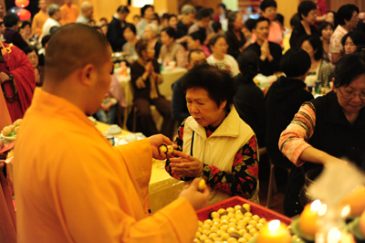 http://old.buddhism.org.hk/upload/editorfiles/2010.8.19_17.4.12_7578.JPG