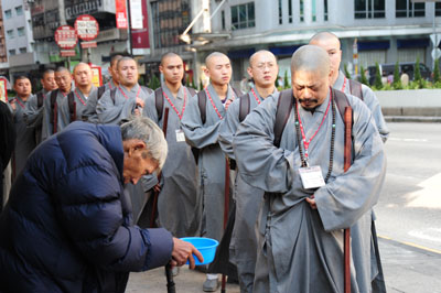 http://old.buddhism.org.hk/upload/editorfiles/2009.12.5_9.40.59_3498.JPG