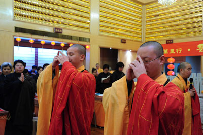 http://old.buddhism.org.hk/upload/editorfiles/2009.12.4_2.10.38_2504.JPG