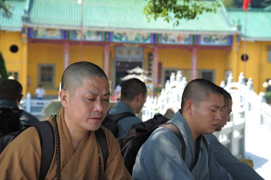 http://old.buddhism.org.hk/upload/editorfiles/2009.10.16_14.1.17_6893.JPG