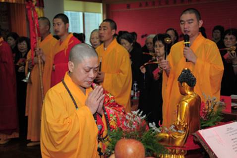 http://old.buddhism.org.hk/upload/editorfiles/2009.6.22_9.41.57_8835.JPG