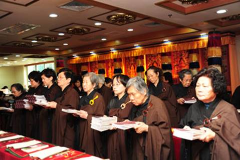 http://www.buddhism.org.hk/upload/editorfiles/2009.3.23_13.3.21_1845.JPG