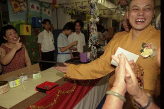 http://www.buddhism.org.hk/upload/editorfiles/2009.2.11_15.1.14_9880.jpg